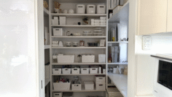 50代、この10年で「やめてラクになった」家事や片付けの思い込み3つ。キッチンリセットは翌朝でもいい